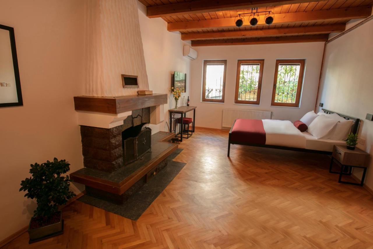Grand Boutique Hotel Pristina Extérieur photo