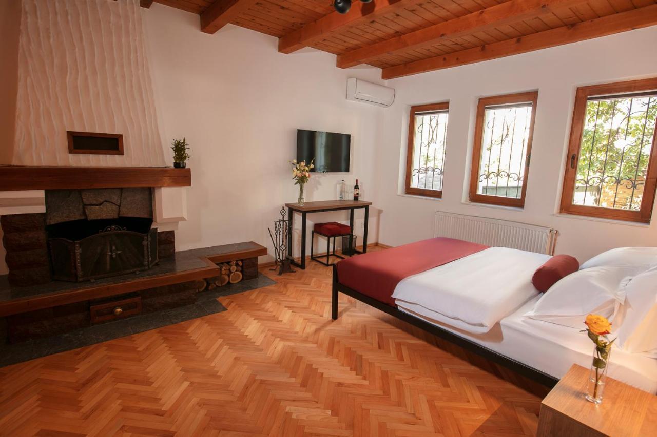 Grand Boutique Hotel Pristina Extérieur photo