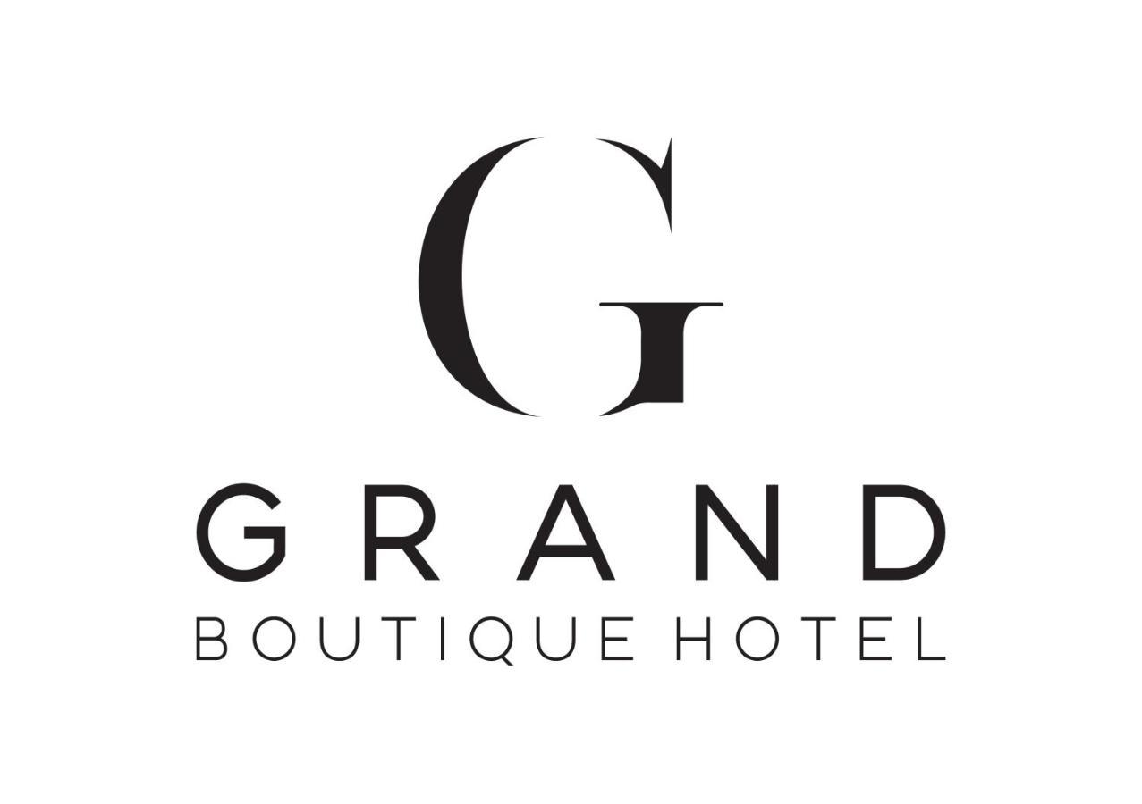 Grand Boutique Hotel Pristina Extérieur photo